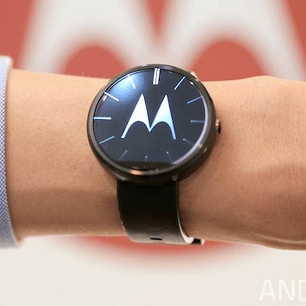 Moto 360 chega à terceira geração com tela circular e recarga em uma hora