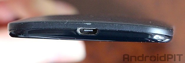 Moto X microUSB