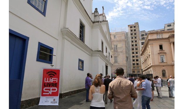 WiFi Livre SP no Pateo do Collegio Fonte Prefeitura de Sao Paulo