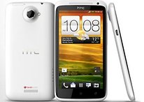 Smartphone Android HTC presto con i giochi per la Playstation
