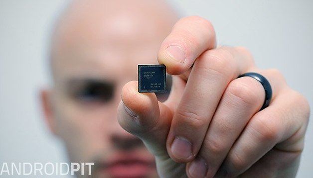 Snapdragon 810 vs 808: are 8 cores really better than 6?