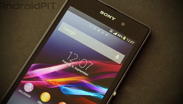 Sony Xperia Z1 Tested Small And Thin Is So Yesterday Nextpit