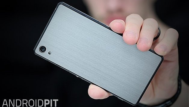 Vinyl-Skins von dbrand für das Sony Xperia Z2 ausprobiert