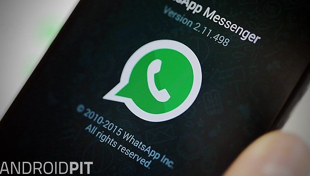 WhatsApp 'Send' button appears in Facebook for Android
