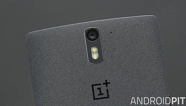 Update fürs OnePlus One: KitKat 4.4.4 erreicht das unerreichbare Smartphone