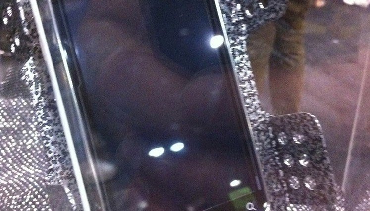 Erste Bilder vom Droid 2 (R2D2 Edition)