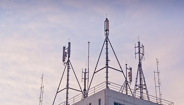 Bouygues veut racheter SFR, qu'est-ce que ça change pour nos tarifs ?