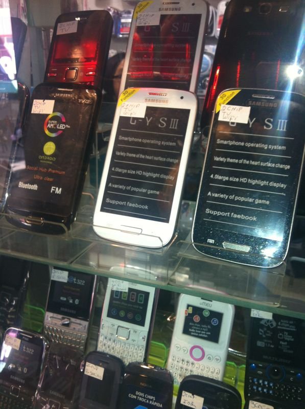 3 smartphones