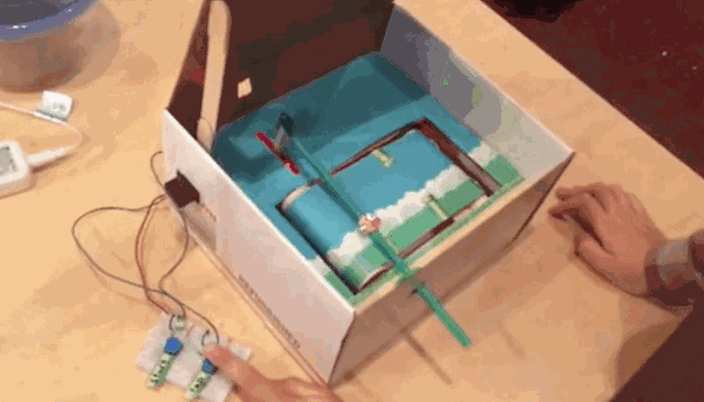 Flappy Bird in a Box: irritante sem precisar de um smartphone