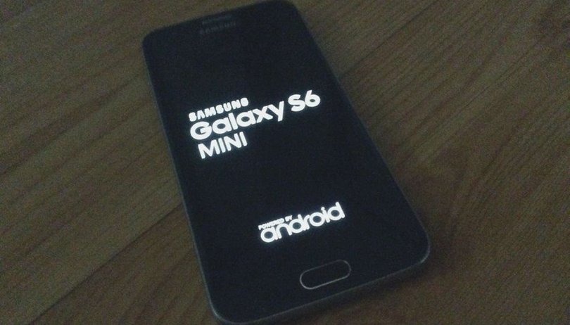 Vazam fotos do Samsung Galaxy S6 Mini