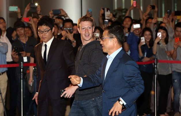 zuckerberg samsung