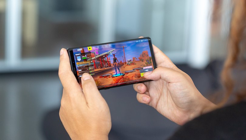 fortnite for android review worth the wait - skin galaxy s9 fortnite espanol