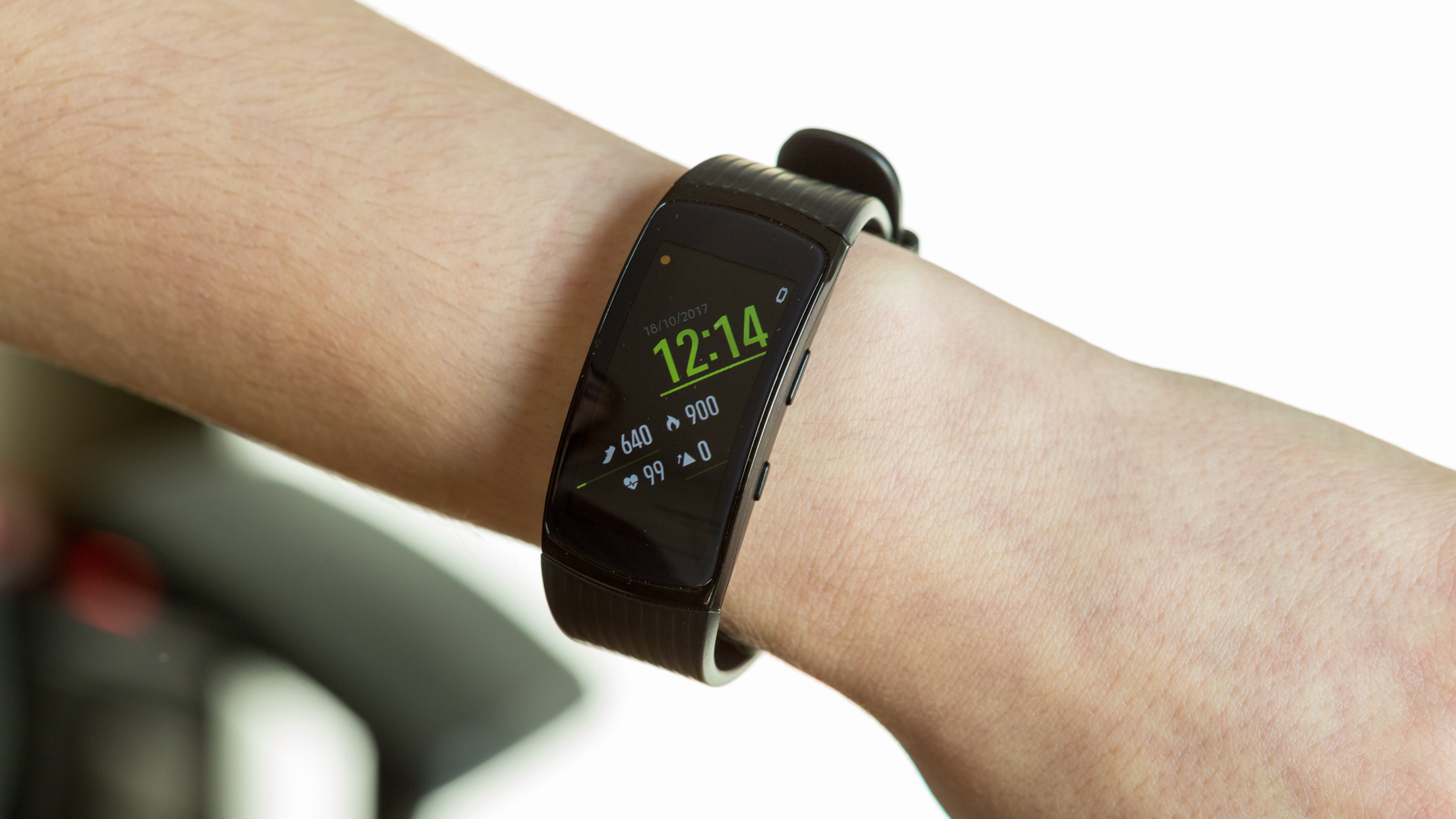 Как смотрится на руке часы Samsung Galaxy Fit 3.