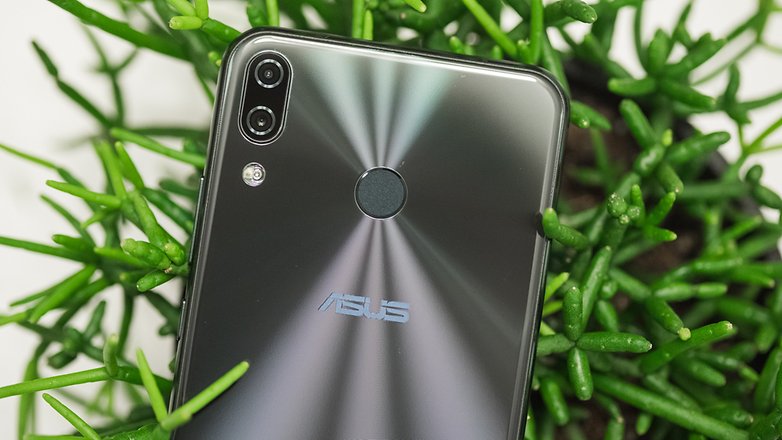 AndroidPIT asus zenfone 5 5z 8070