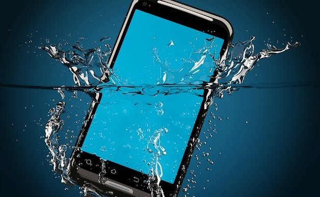 androidpit dropped phone water teaser