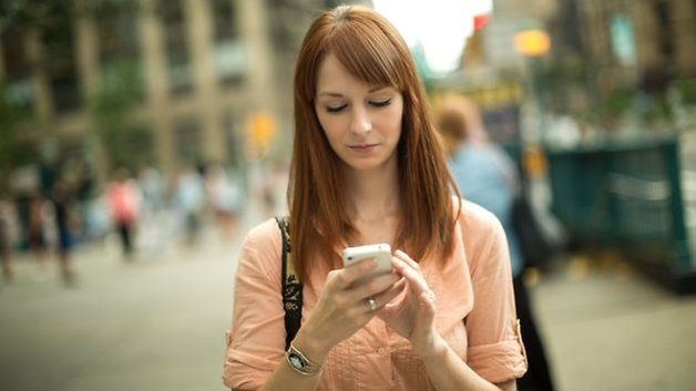 smartphone lane street
