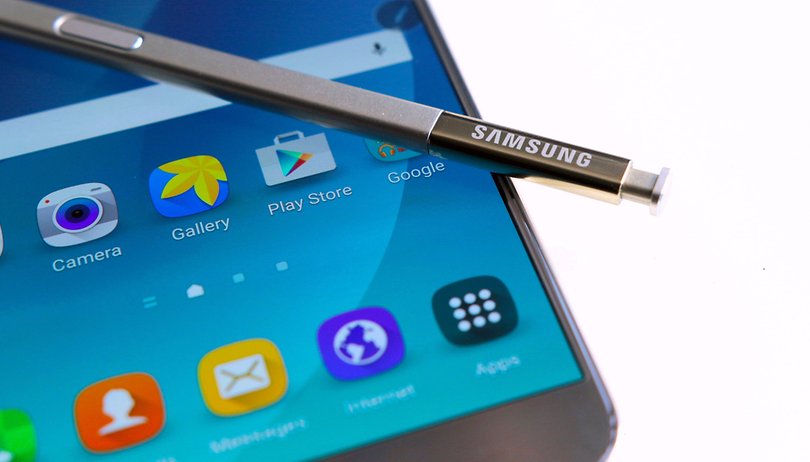Curva ou plana? Suposto case do Galaxy Note 7 revela tela dual-edge