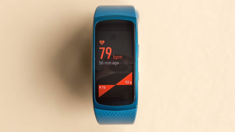 AndroidPIT samsung gear fit 2 16