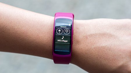gear fit 2 apple health