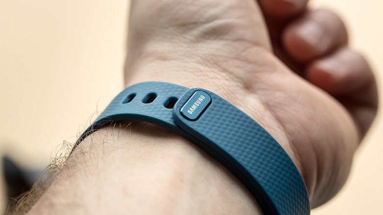gear fit 2 compatibility