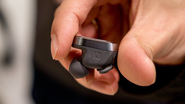 sony xperia ear 3