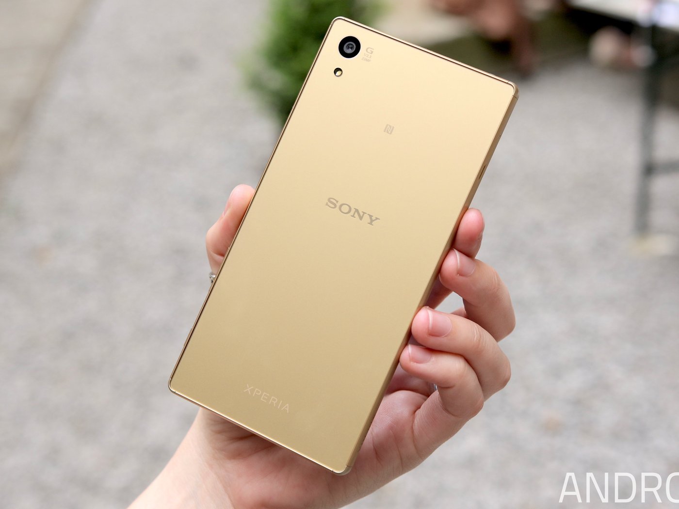 Sony Xperia Z5 review: better late than never | nextpit