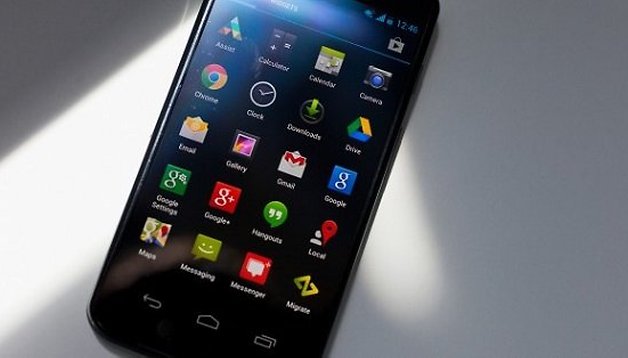 Moto X: usuários relatam que 4.4.4 Kitkat reduz duração da bateria