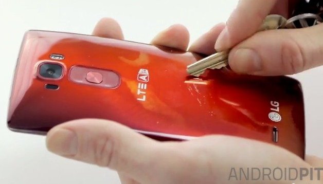 LG G Flex 2 scratch test: watch it get ruined in 5 seconds