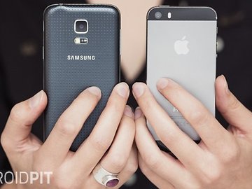 Test comparatif : Samsung Galaxy S5 Mini vs iPhone 5s, la guerre des &quot;petits&quot; &eacute;crans [M&agrave;J : vid&eacute;o]