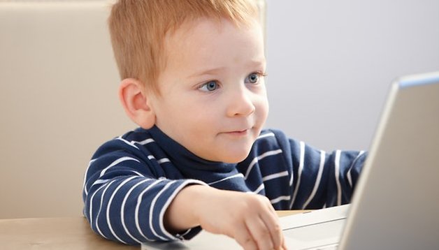 Limiter le temps devant un écran améliore la santé de vos enfants