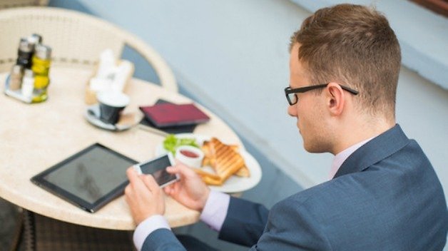 food smartphone