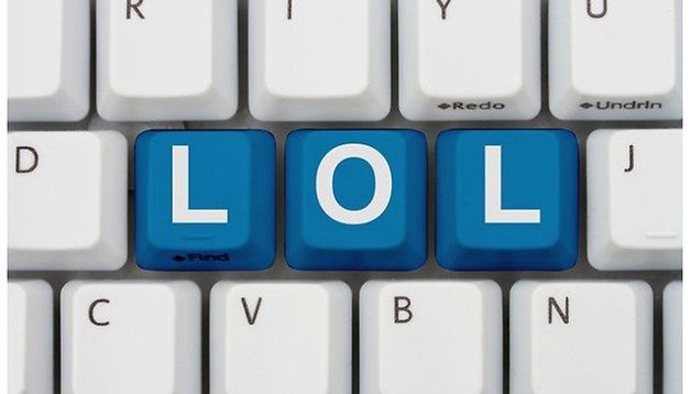 Può uno smartphone Android avvisarci dell’arrivo degli emoticon?