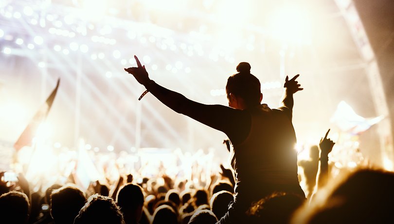 Concertos sem smartphones: é mais divertido e ainda possível