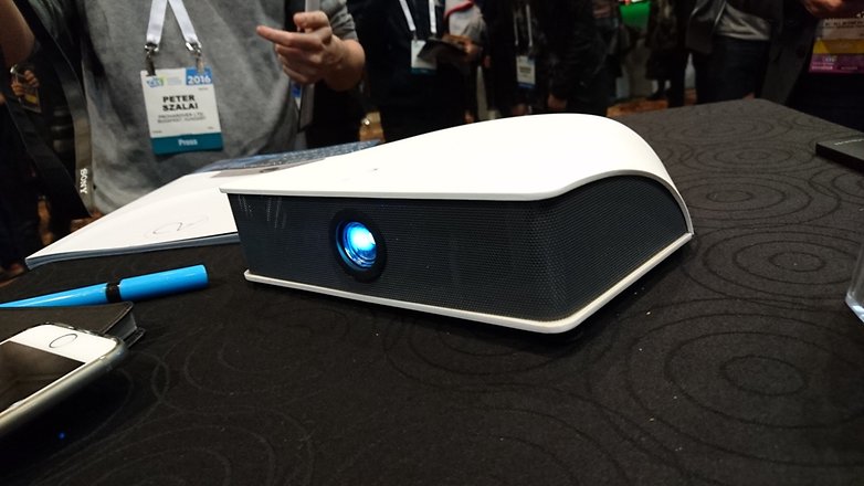 aio beamer ces2016 front