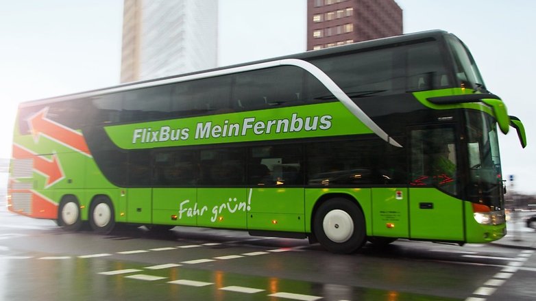 flixbus meinfernbus auf der strasse