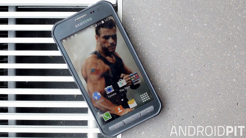 samsung galaxy xcover 3 outdoor smartphone