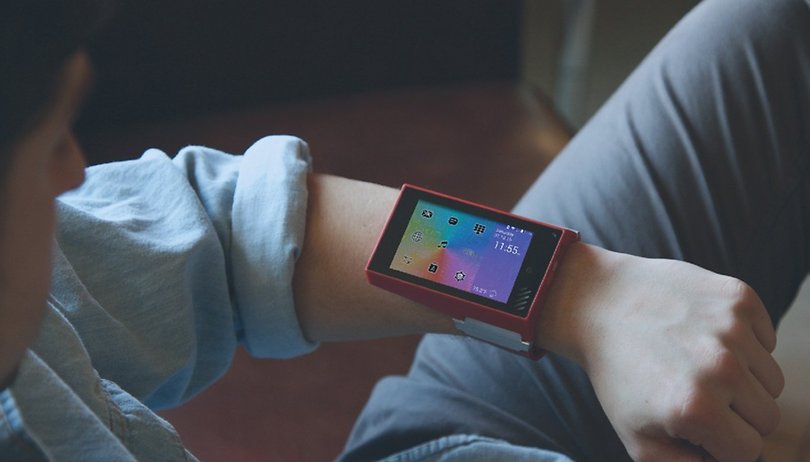 This wearable tablet belongs in a sci-fi movie, and I want it