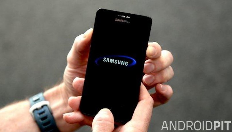Samsung Galaxy S2 recebe o Lollipop 5.1.1 pelas mãos da CyanogenMod 12
