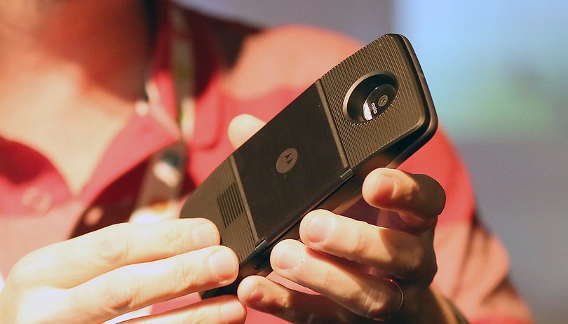 Novos Moto Mods consolidam a Motorola no segmento modular