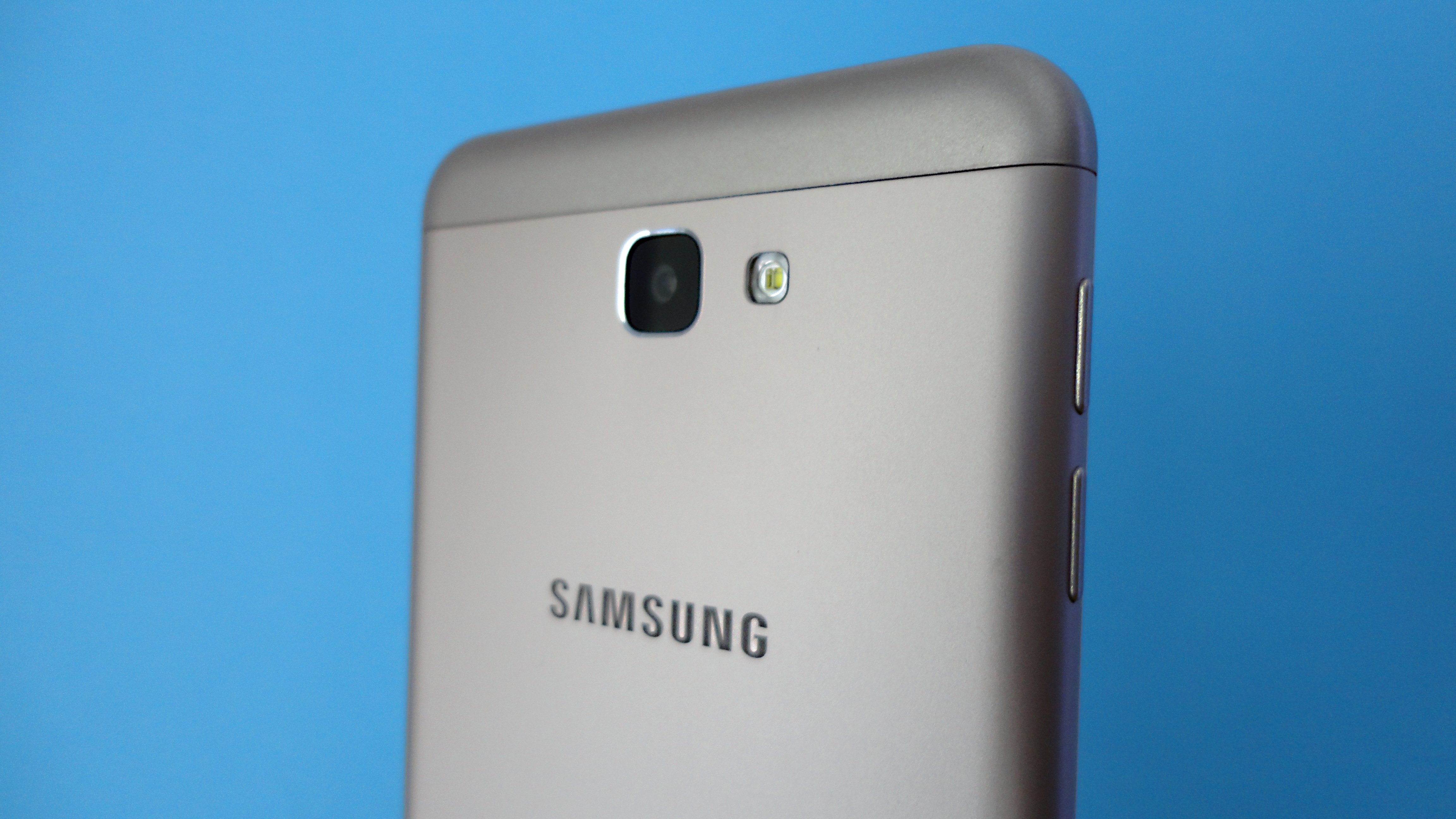Review do Samsung Galaxy J7 Prime: um intermediário promissor | NextPit