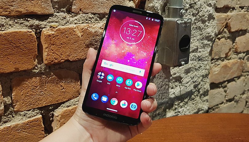 Moto Z3 Play de 128 GB com 6 GB de RAM é lançado por R$ 2.699
