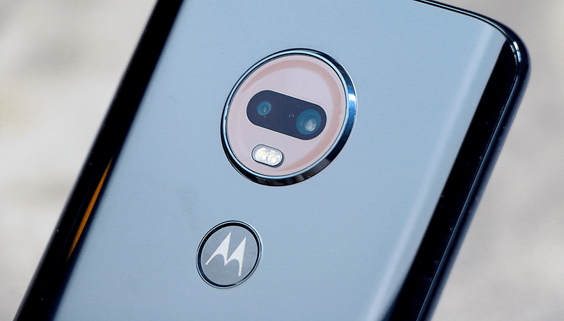 Câmera do Moto G7 Plus deve ganhar modo "visão noturna" igual ao do Google Pixel