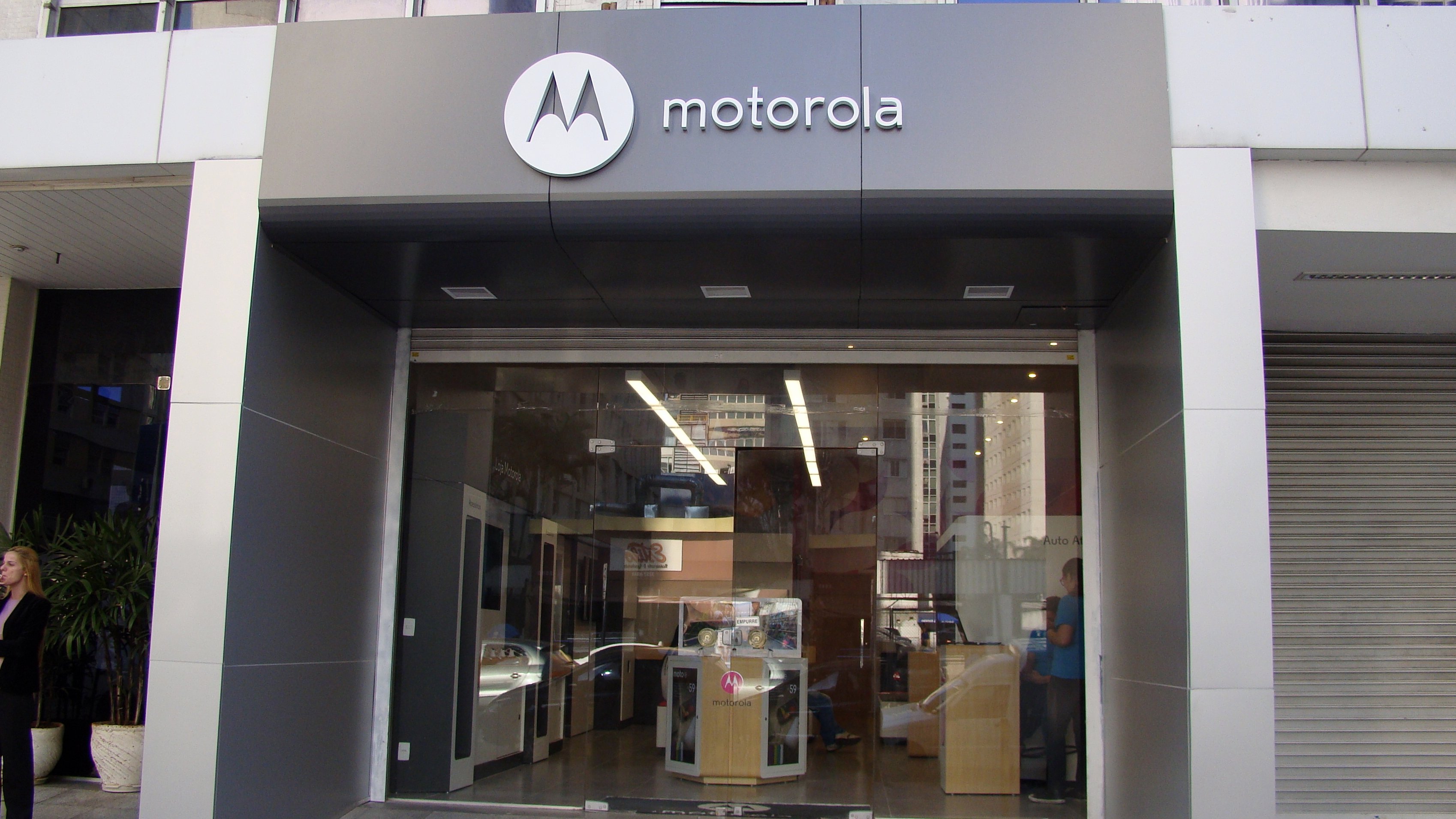 Motorola anuncia novas lojas-conceito em 3 estados brasileiros | NextPit
