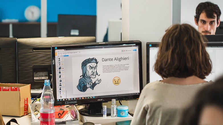 AndroidPIT Telegram emojis famous people stickers 0509