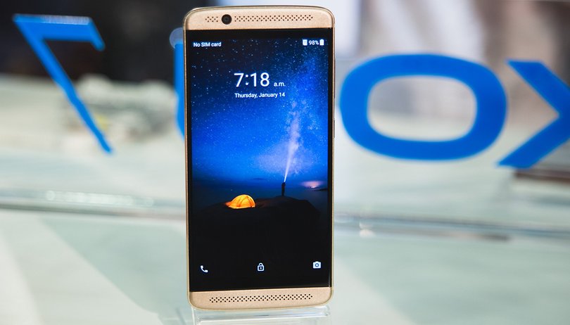 Hands-on ZTE Axon 7 Mini review: an Ax to jam with