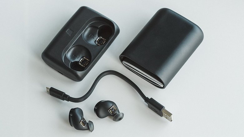 AndroidPIT dash smart earphones 6990