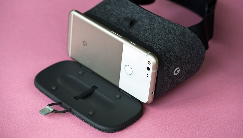 These smartphones now support Daydream