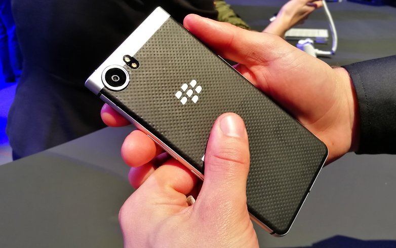 AndroidPIT BlackBerry KEYone back 4