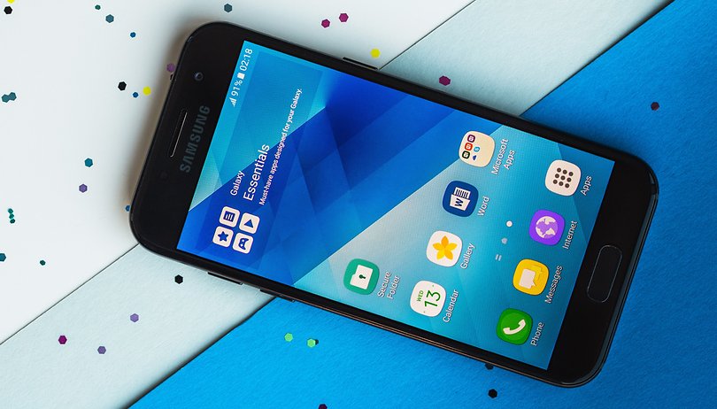 Galaxy A7 (2017) está recebendo o Android Oreo no Brasil