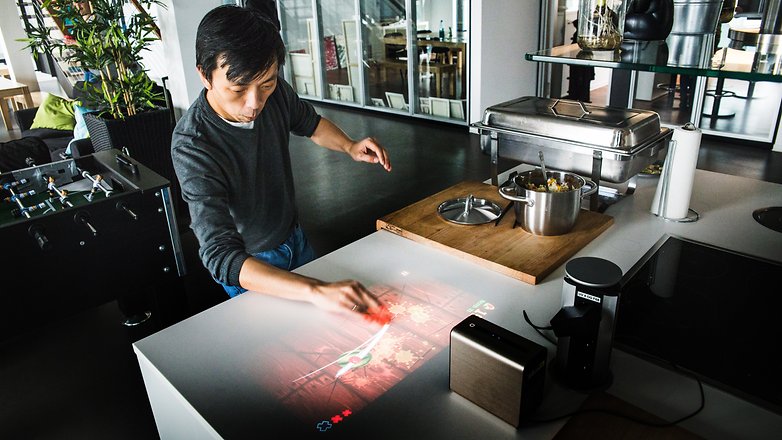 AndroidPIT Sony Projector 7829